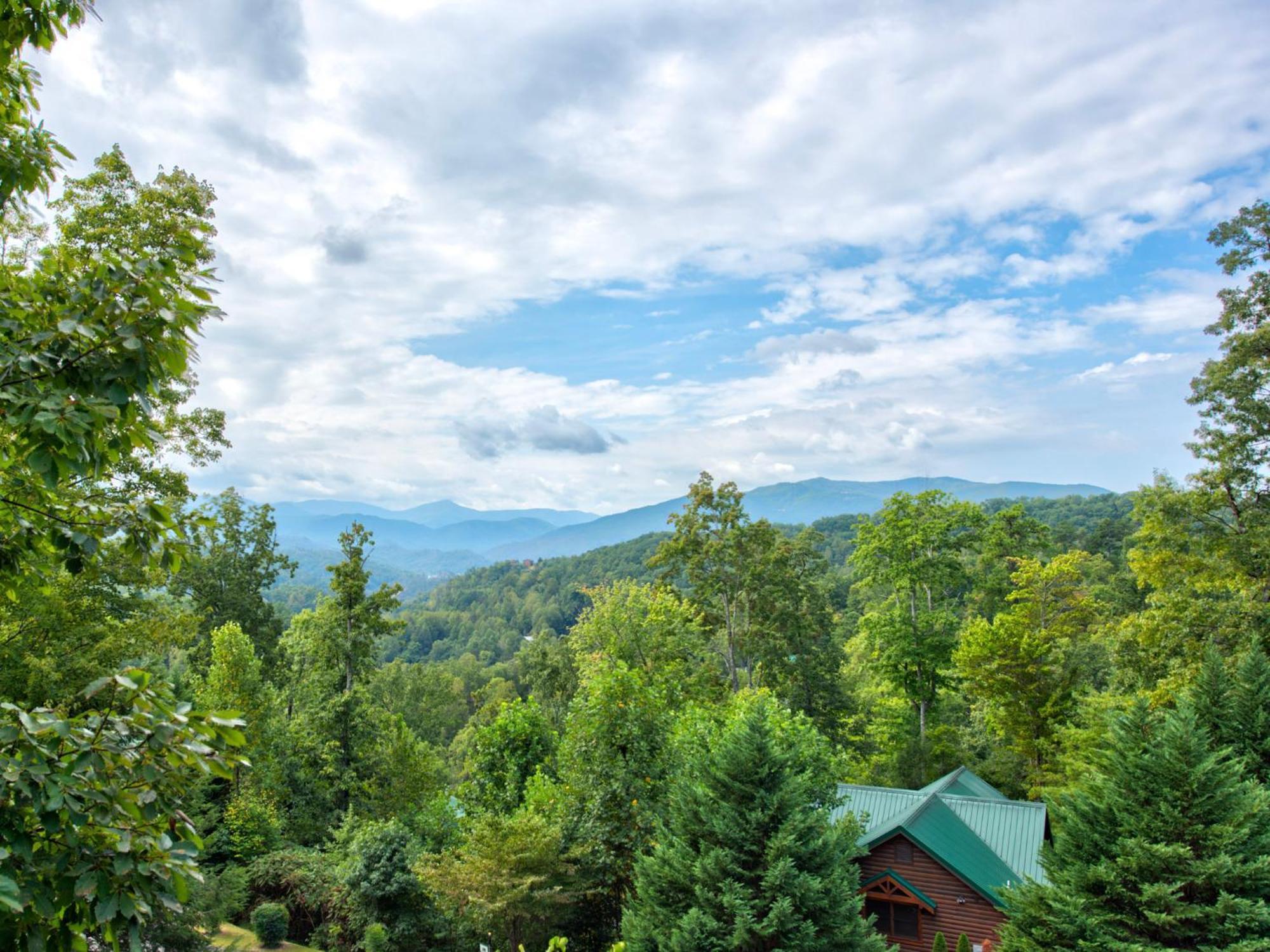 Komfy Kozy, 3 Bedrooms, Sleeps 10, Views, Game Room, Pool Access, WiFi Gatlinburg Zewnętrze zdjęcie