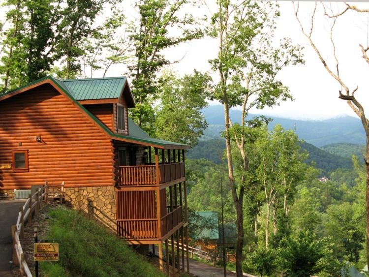 Komfy Kozy, 3 Bedrooms, Sleeps 10, Views, Game Room, Pool Access, WiFi Gatlinburg Zewnętrze zdjęcie