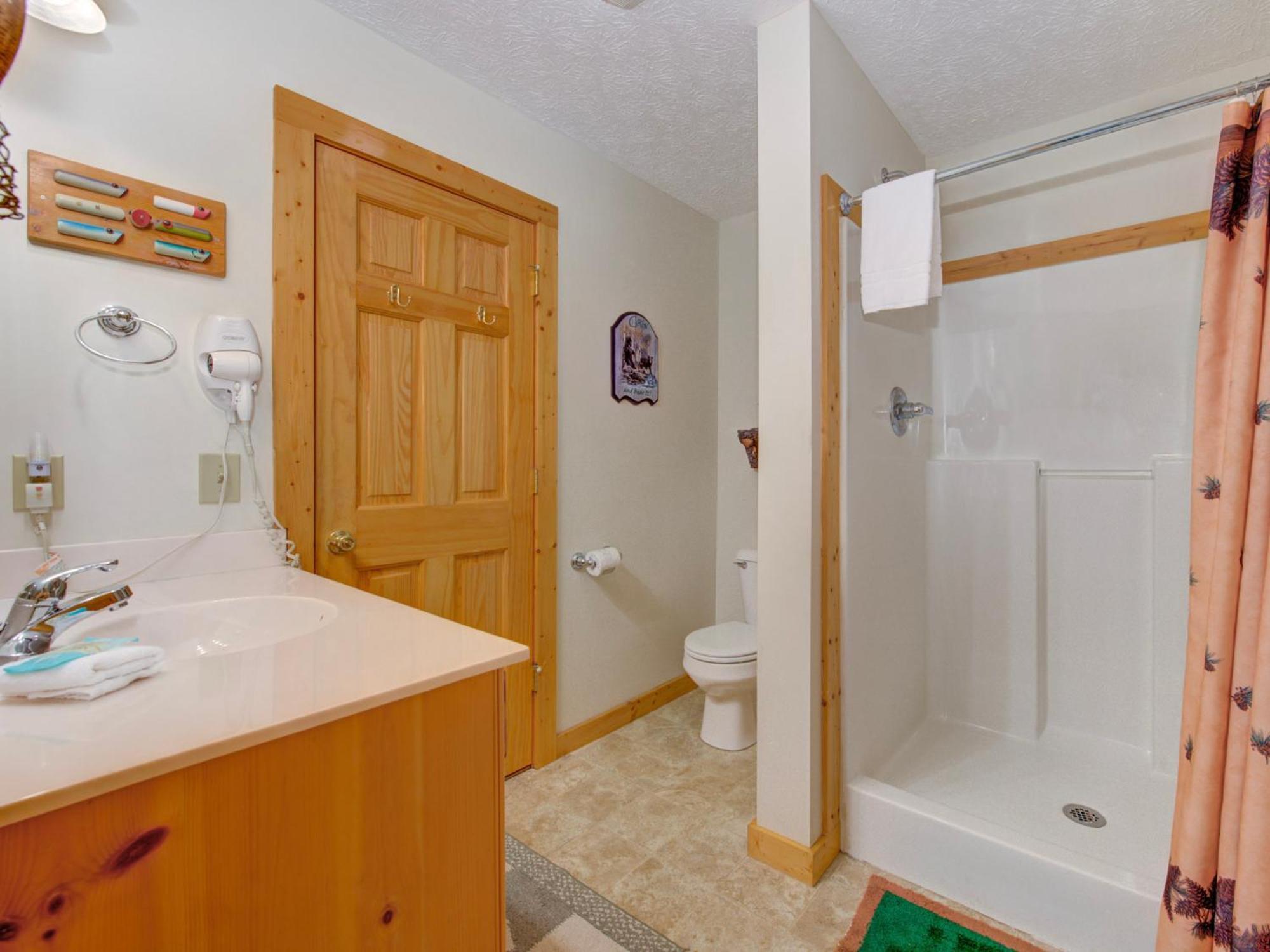 Komfy Kozy, 3 Bedrooms, Sleeps 10, Views, Game Room, Pool Access, WiFi Gatlinburg Zewnętrze zdjęcie