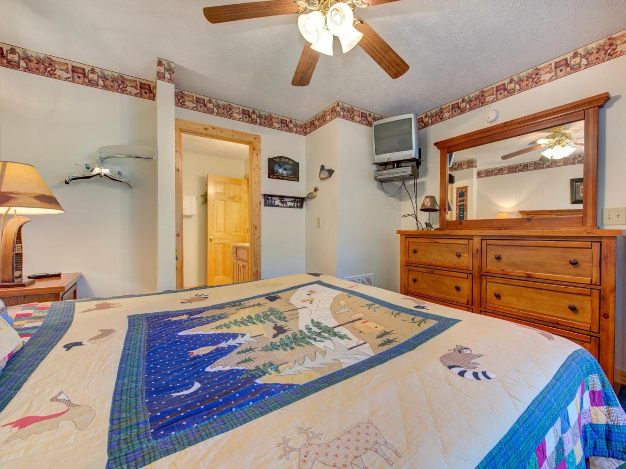 Komfy Kozy, 3 Bedrooms, Sleeps 10, Views, Game Room, Pool Access, WiFi Gatlinburg Zewnętrze zdjęcie
