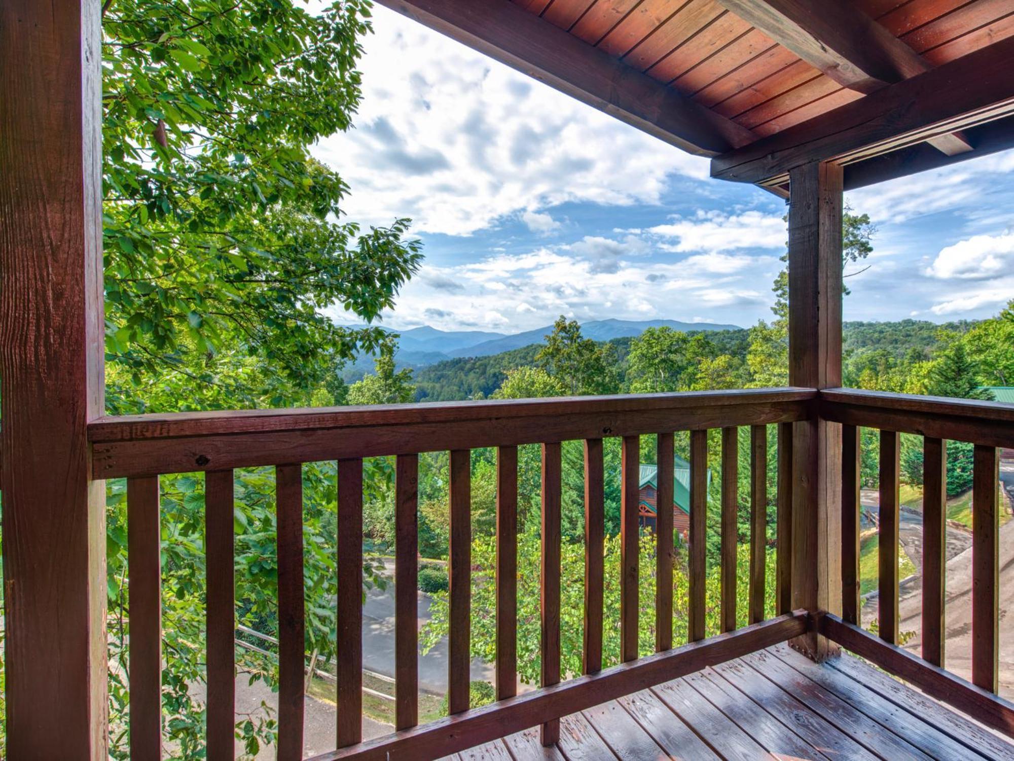 Komfy Kozy, 3 Bedrooms, Sleeps 10, Views, Game Room, Pool Access, WiFi Gatlinburg Zewnętrze zdjęcie