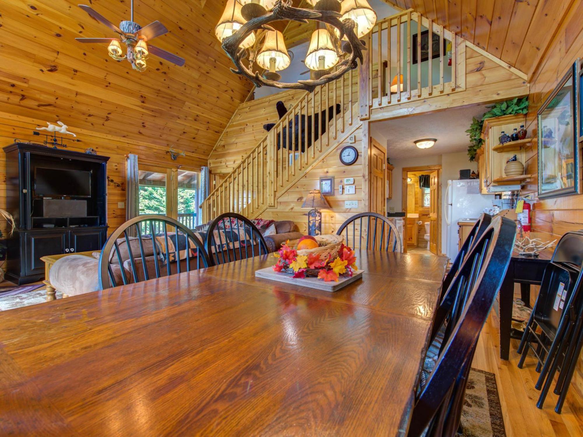 Komfy Kozy, 3 Bedrooms, Sleeps 10, Views, Game Room, Pool Access, WiFi Gatlinburg Zewnętrze zdjęcie